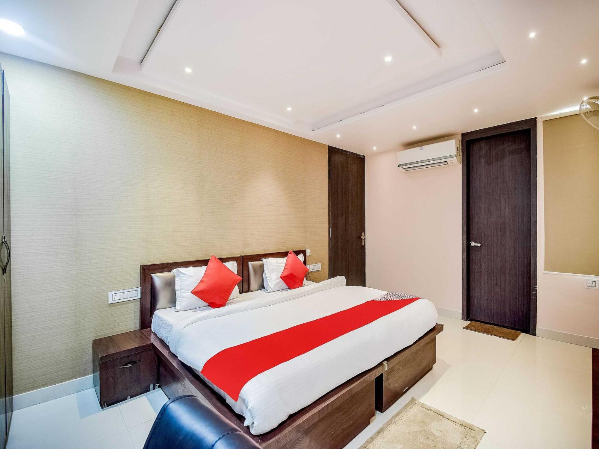 Super Hotel O The Moody Moon Hotel Jaipur Ngoại thất bức ảnh