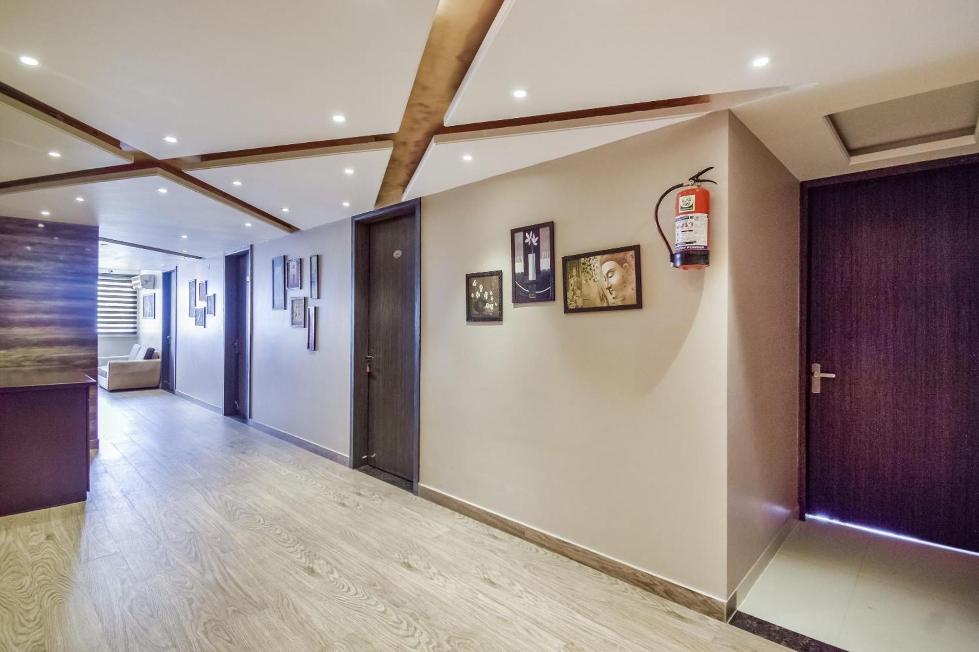 Super Hotel O The Moody Moon Hotel Jaipur Ngoại thất bức ảnh